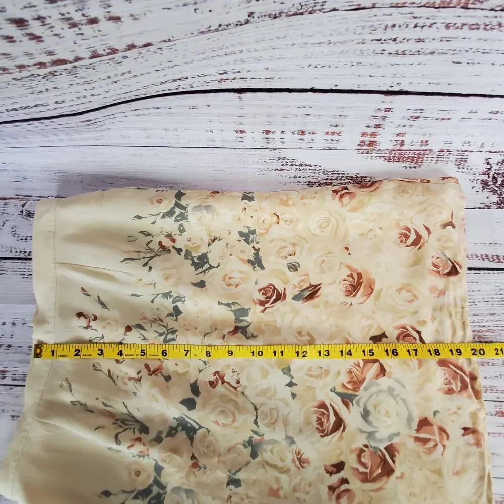 Petite Sophisticate Silk Floral Skirt Size 6 Muted Floral Roses Whimsy Fairycore - Picture 10 of 10